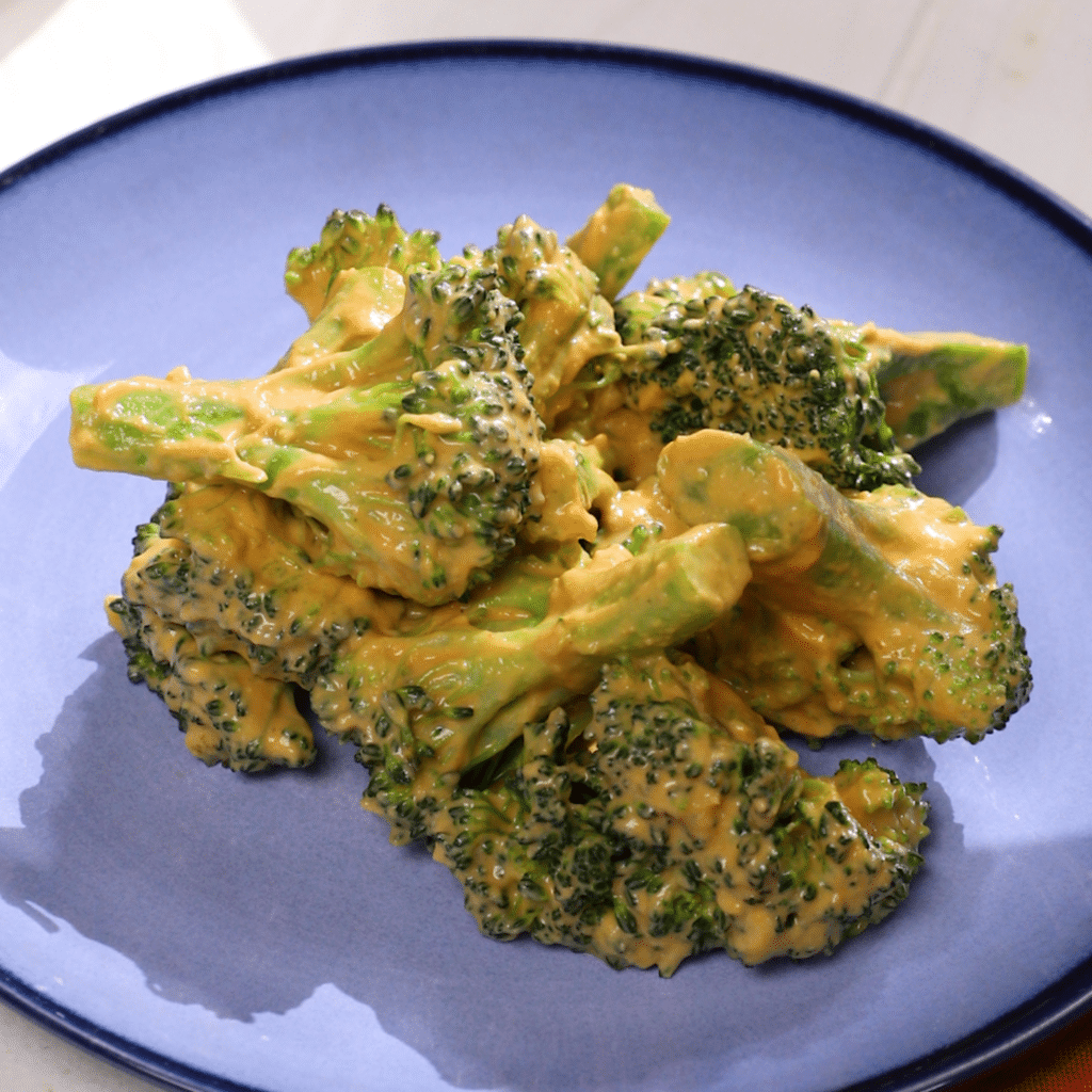 Easy Side Dish: Cheezy Broccoli